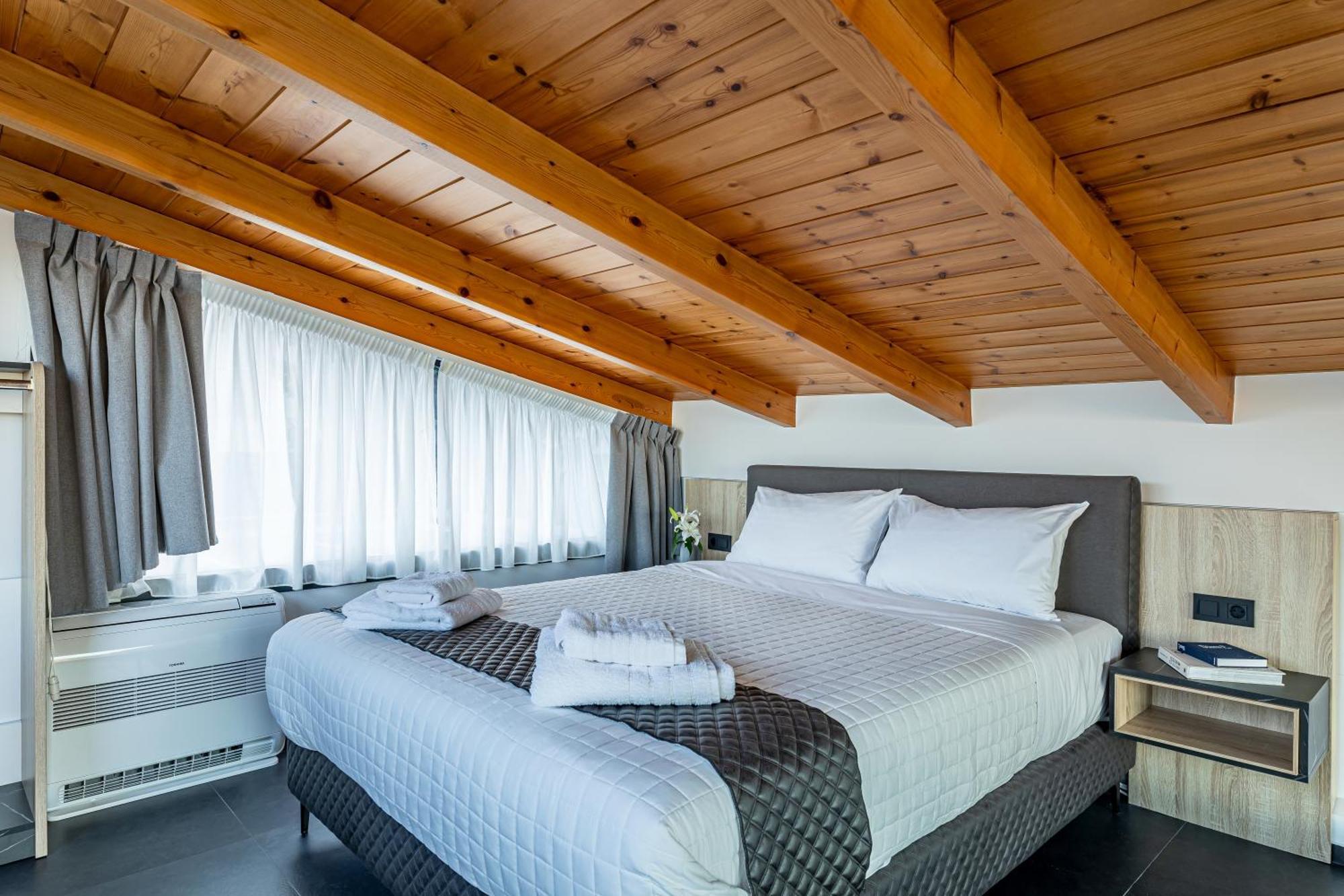 City Hill Luxury Apartments Янина Экстерьер фото